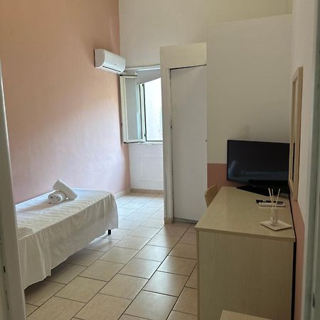 Garibaldi Rooms Реджо ди Калабрия Екстериор снимка